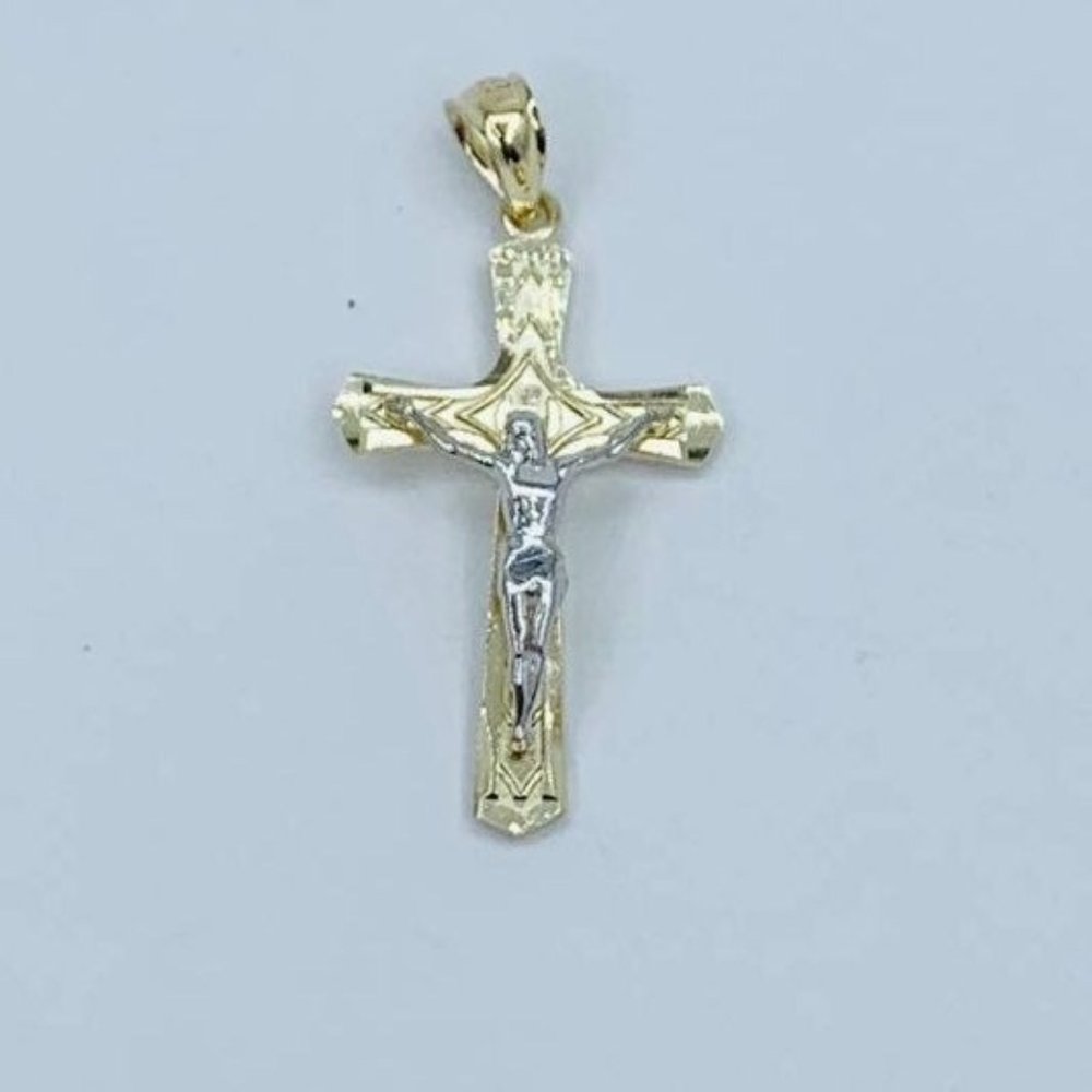 ❤️ 10k gold small cross pendant